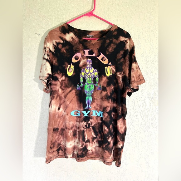 ✨SOLD✨ BLEACH Dyed/Golds Gym Tee - Picture 10 of 10